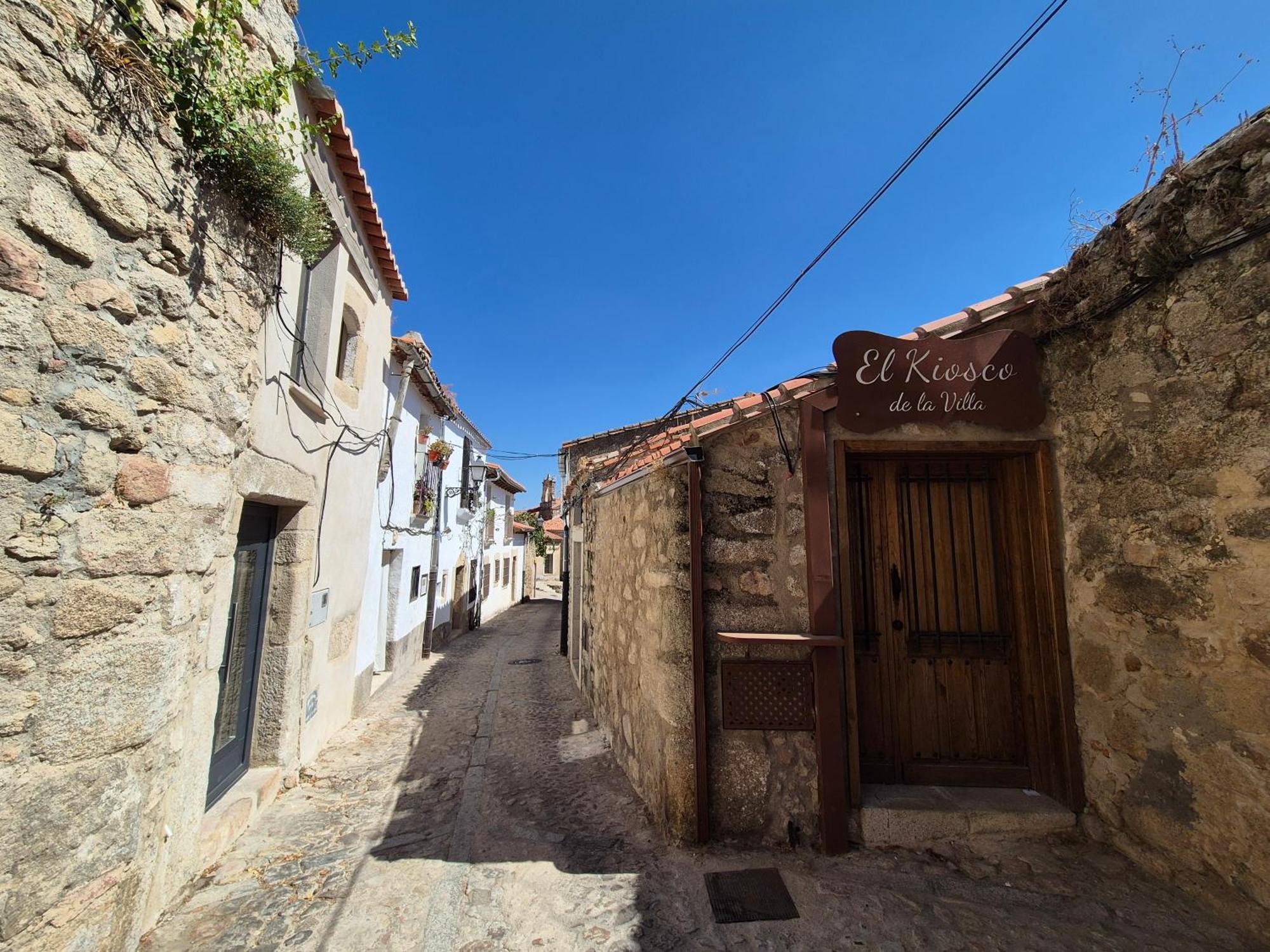 Grupo Garcia De Paredes Apartamentos Turisticos ตรูคีโย ภายนอก รูปภาพ